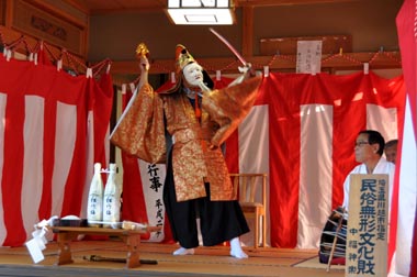 白山神社の神楽（中福の神楽）