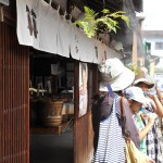 菓子屋横丁でラムネ