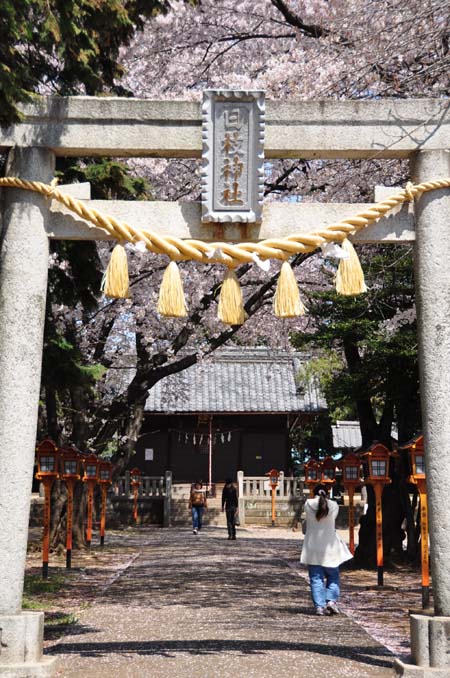 上戸日枝神社境内